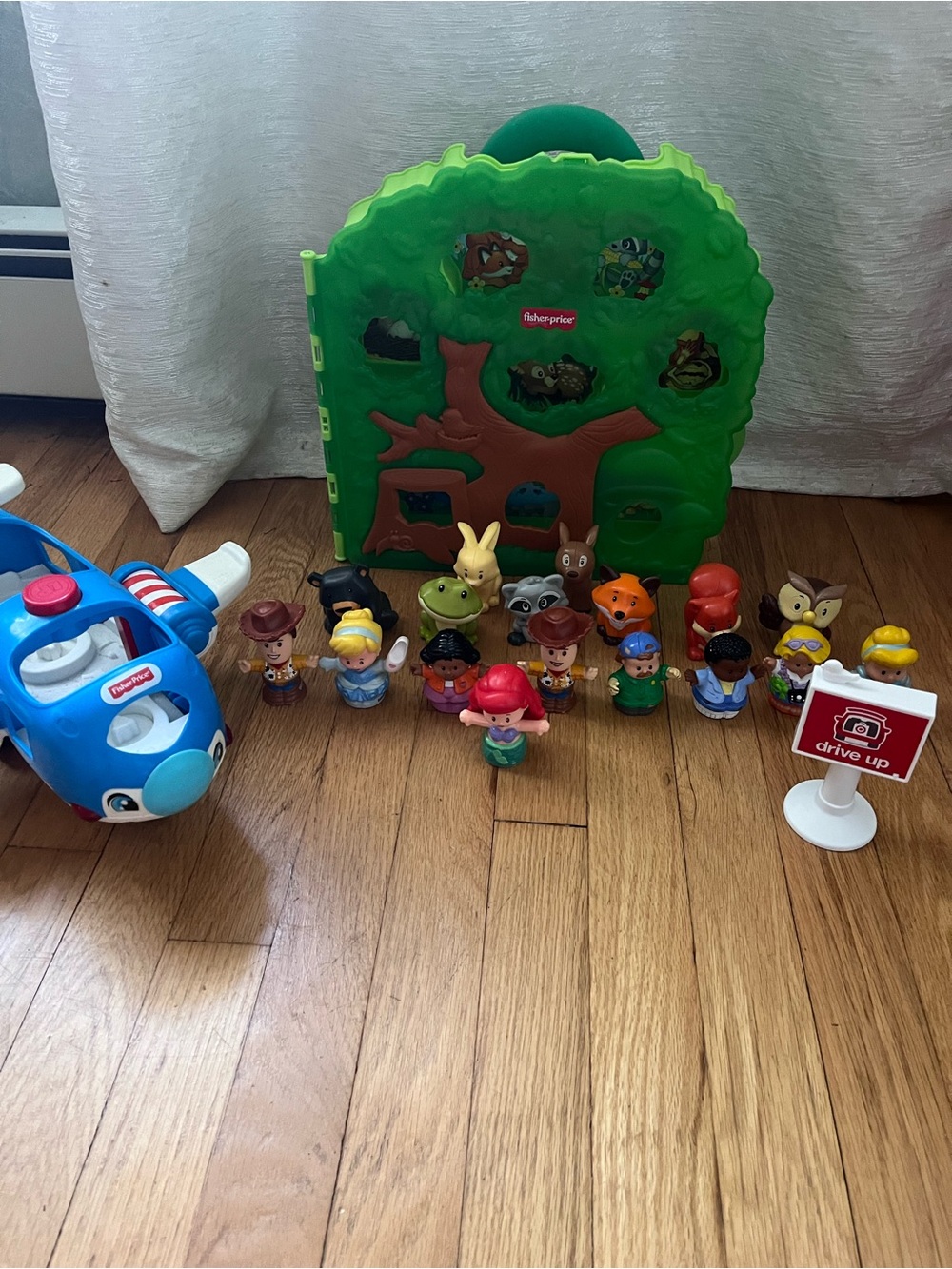 Lot vtg Little People vintage playset figurines   plane tree house animals woody